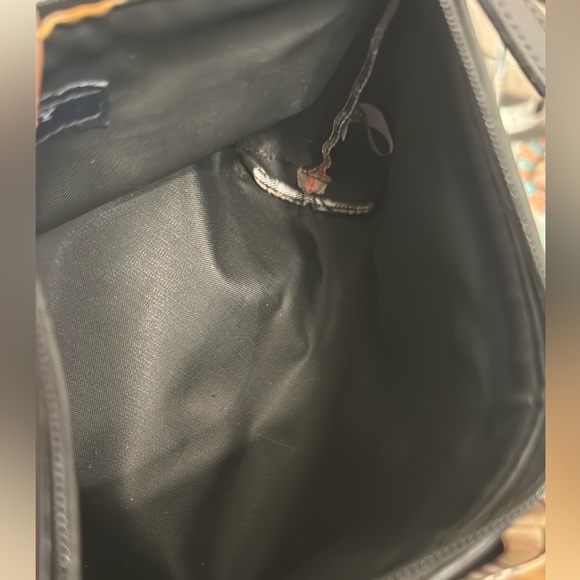 Burberry tote bag ๐ผ and cosmetic pouch ๐ in good condition beautiful clean. - Picture 13 of 16